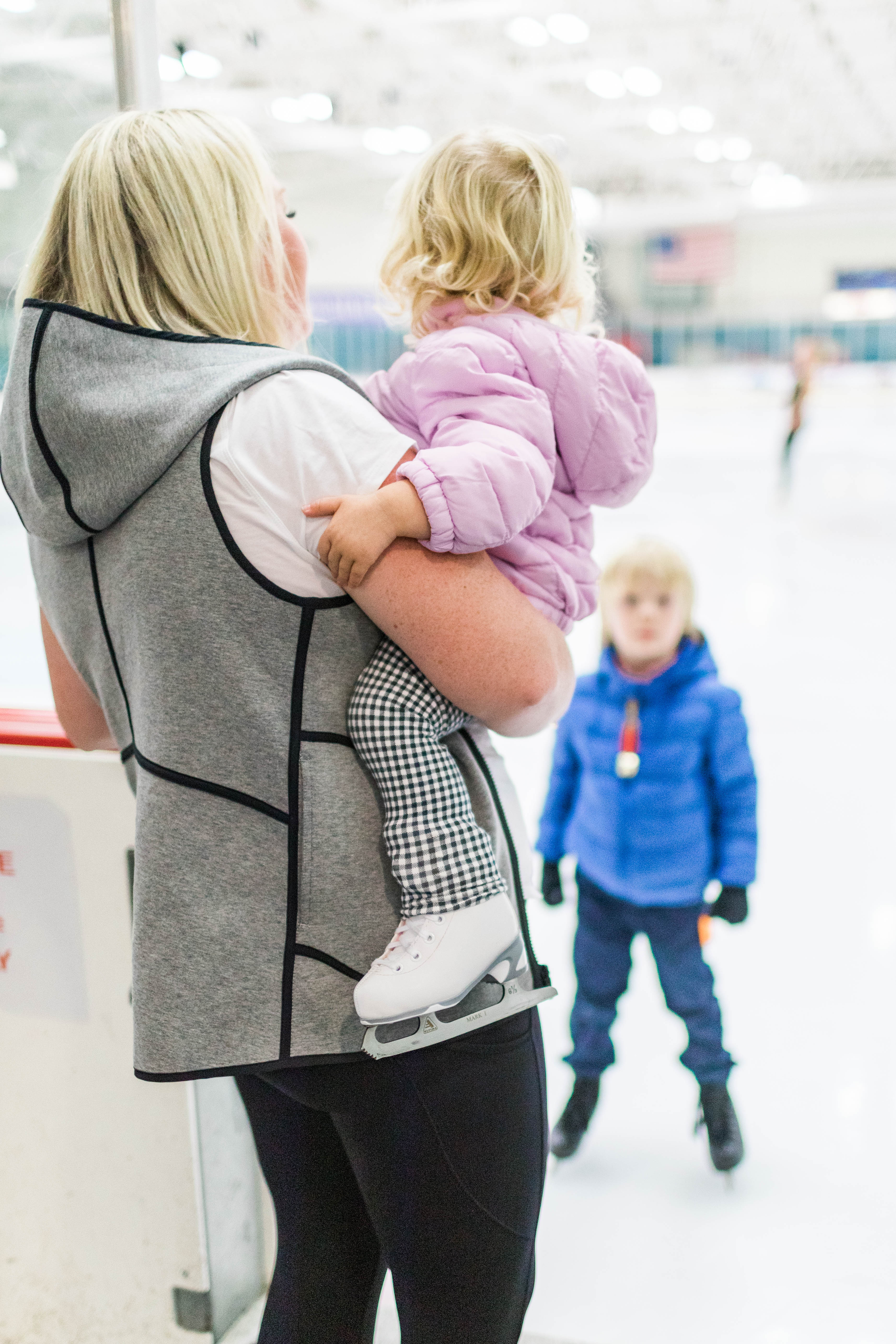 Eloise's first skate 10-03-19-3045