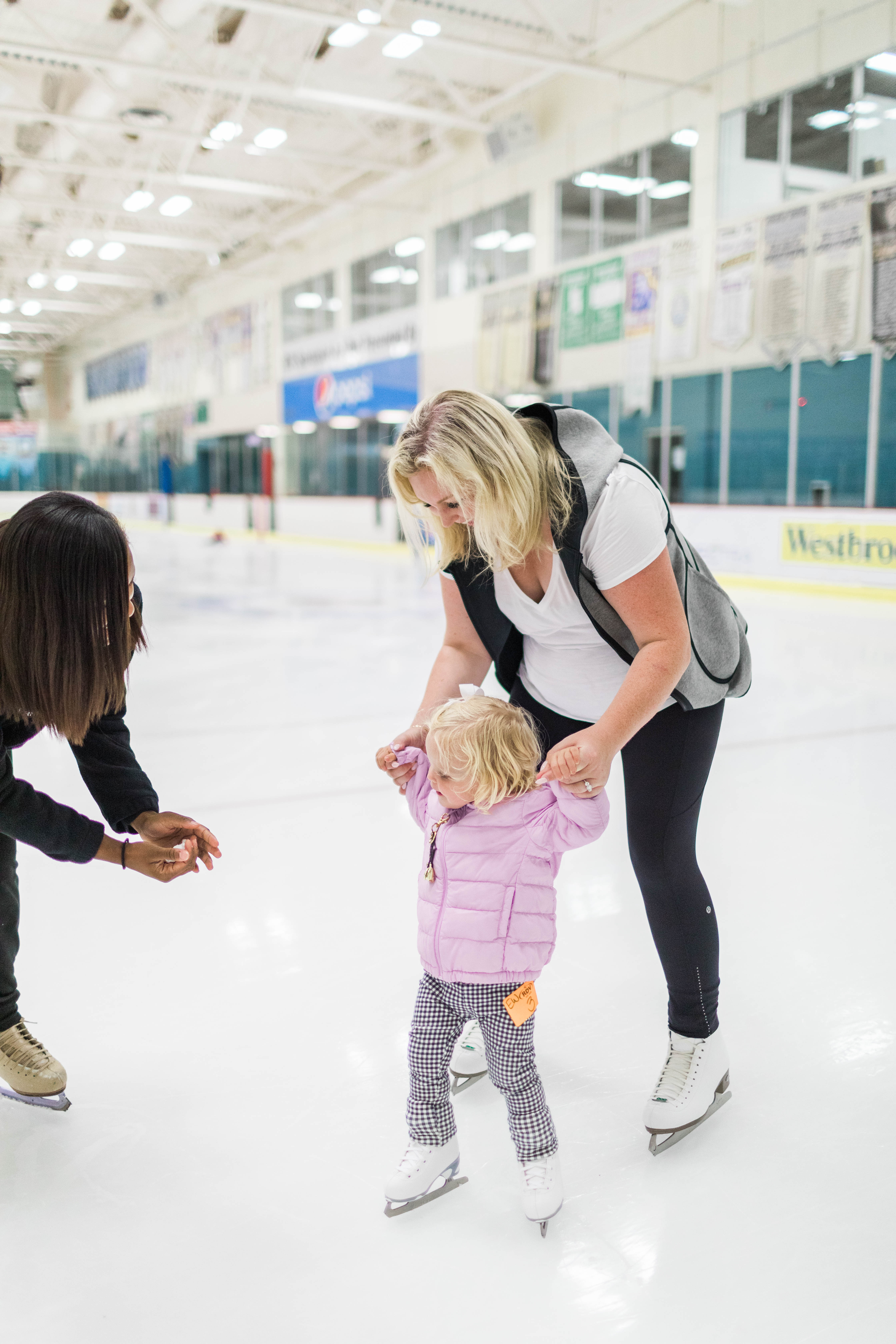 Eloise's first skate 10-03-19-3052