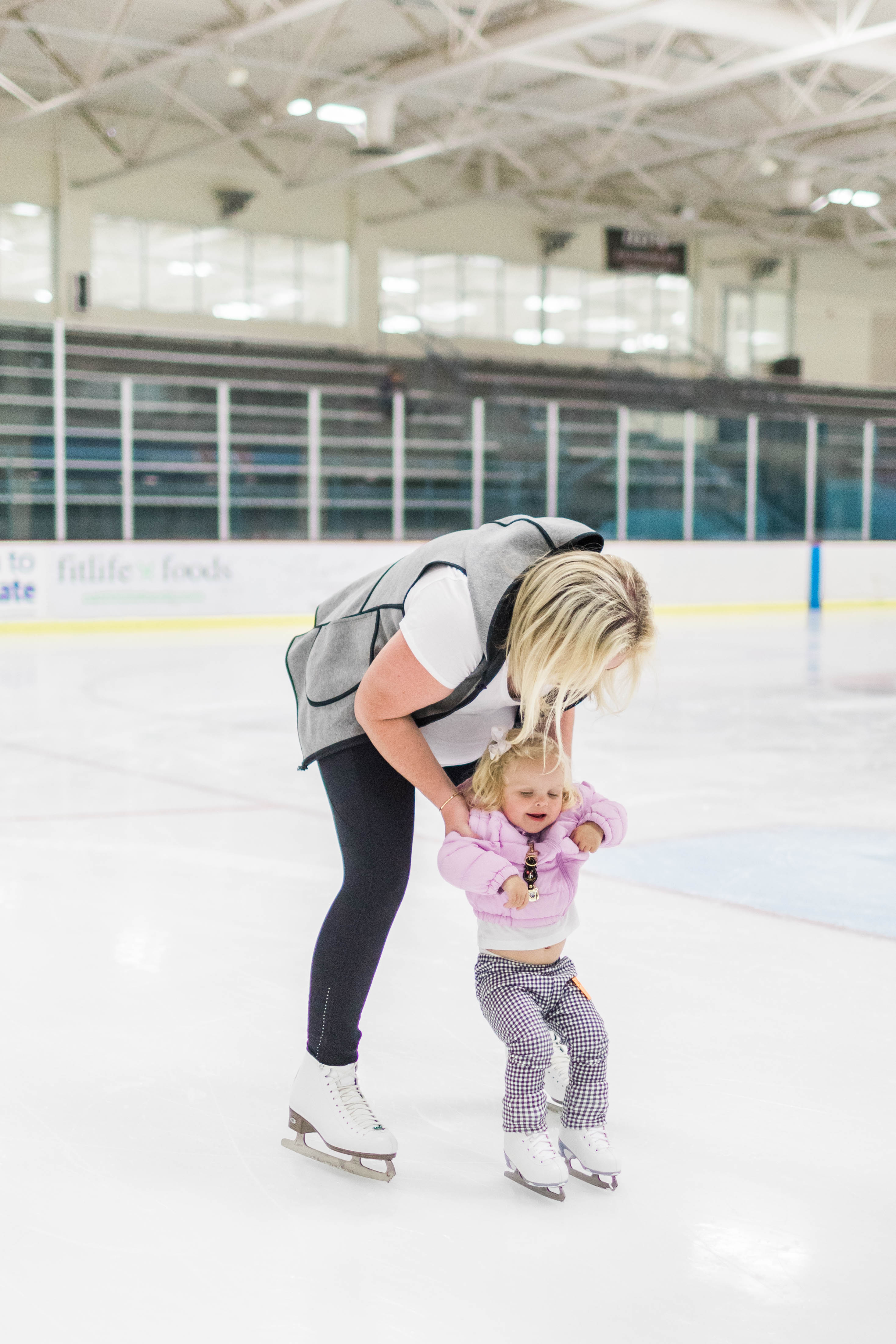 Eloise's first skate 10-03-19-3059